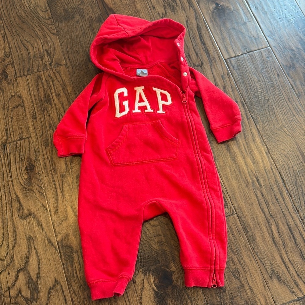 Red Gap logo hooded one-piece 6-12 month